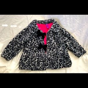 Green Dog Sherpa Coat - Grey Leopard Print Size: 24months